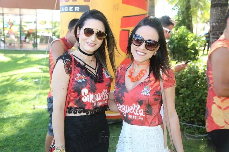 Ana Paula Oliveira e Aline Ramiro