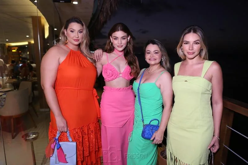 Ana Drentin, Gabriella Galvão, Fernanda Rodrigues e Maria Tereza Bezerra