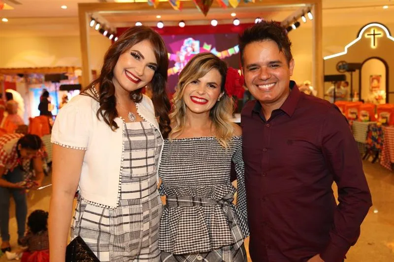 Ana Clara, Lilianne Veloso e Italo Poeta