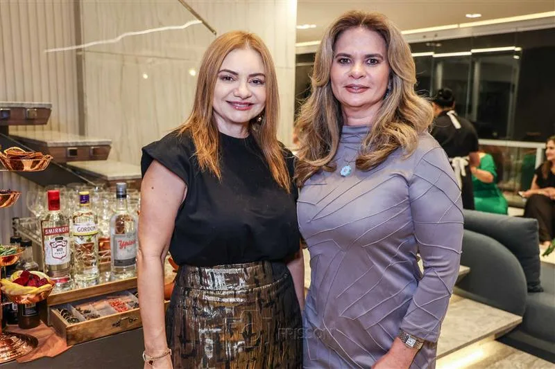Ana Cristina Camelo e Germana Wanderley