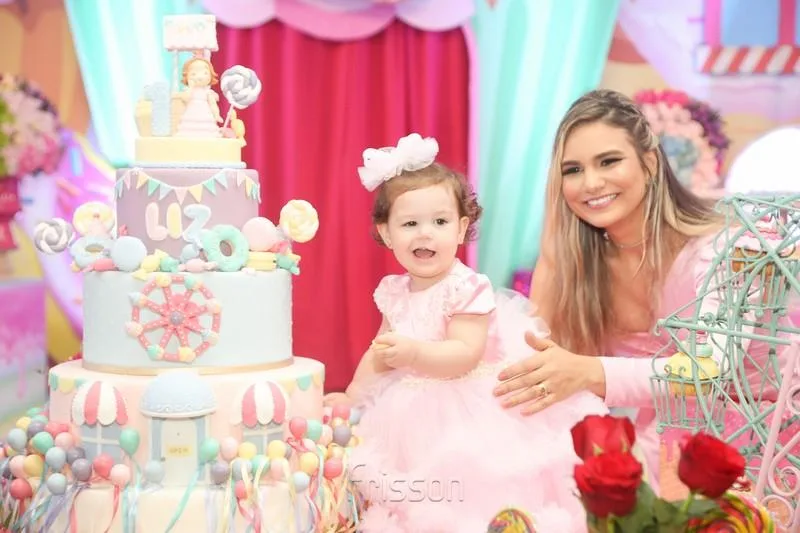 1 Ano de Liz Aguiar