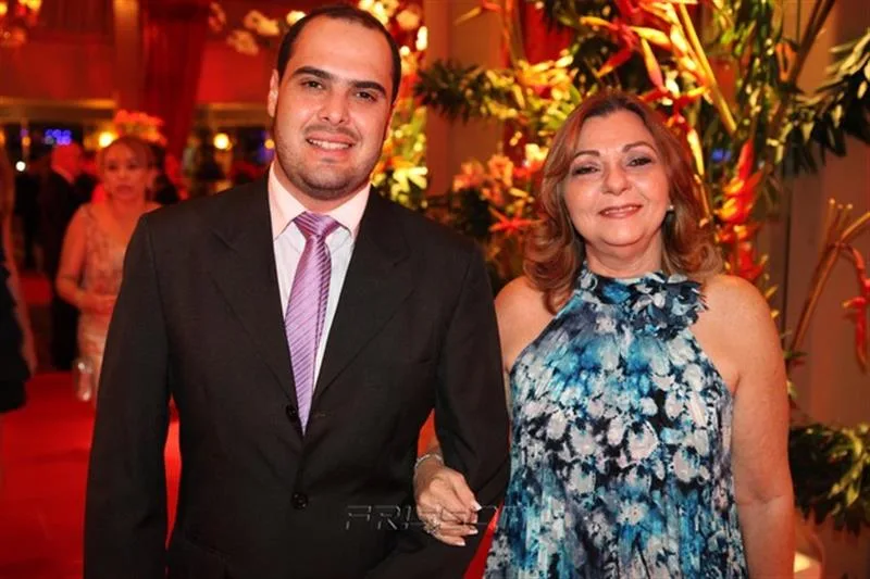 Antônio Marcos Bezerra e Ana Elizabeth
