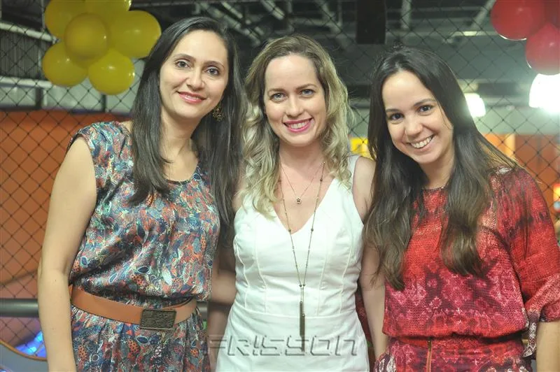 Danise Passos, Debora Barrera e Emanuela Tomé