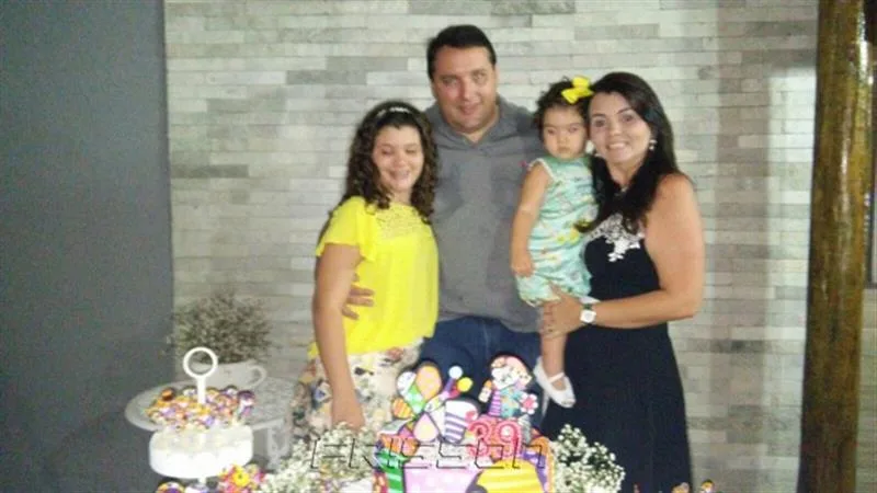 Jamile Castro e família