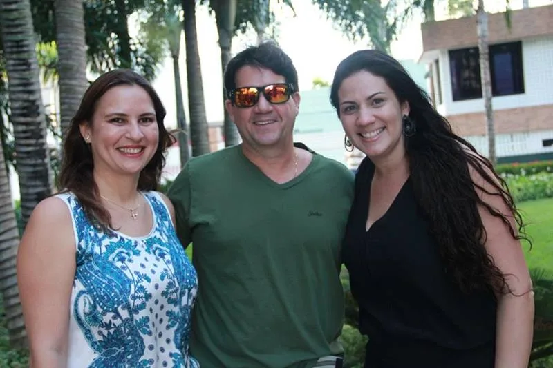 Mila e Fábio Leite Jr., Rose Carneiro