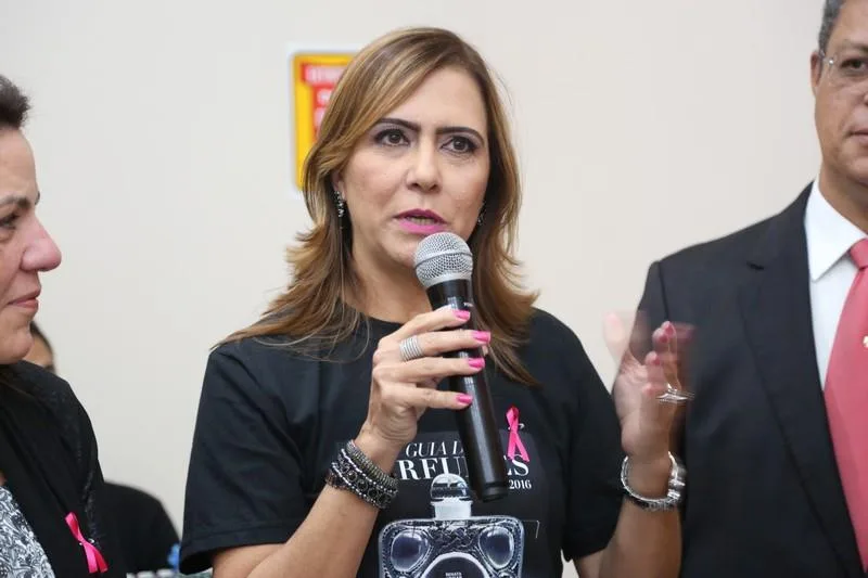 Débora Moreira