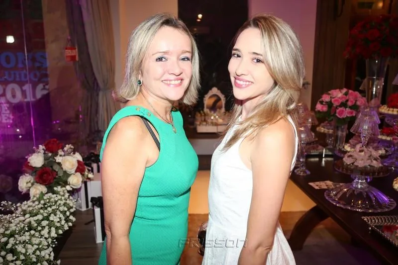 Elisa e Priscila Batista