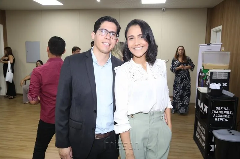 Allan Rodrigues e Isabela Oliveira