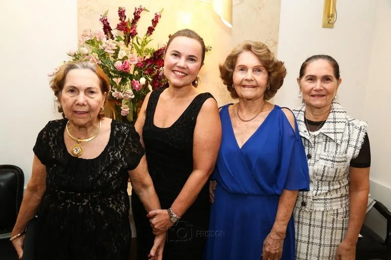 Aniversário de Gyna Machado