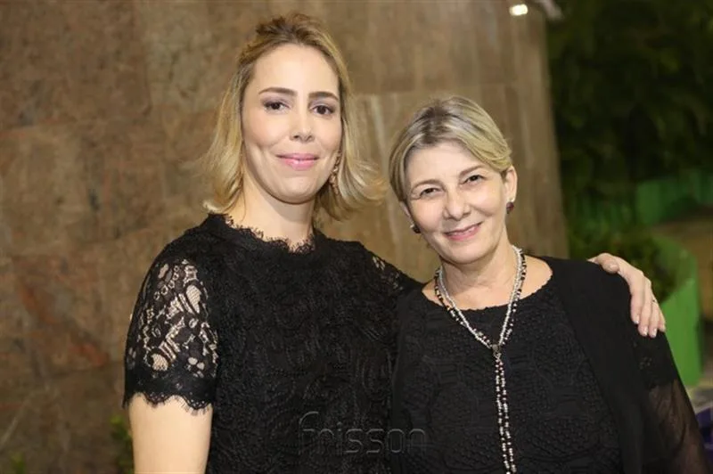 Dezire Roese e Vera Nascimento