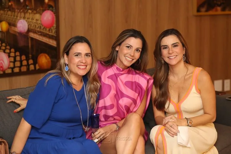 Ana Forte, Ângela Martin e Laura Jucá