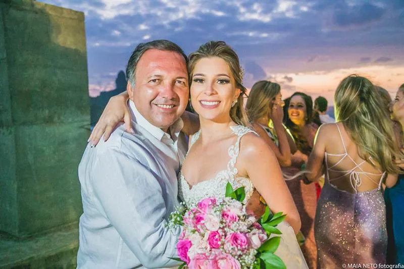 Hildo e Larissa Leitão