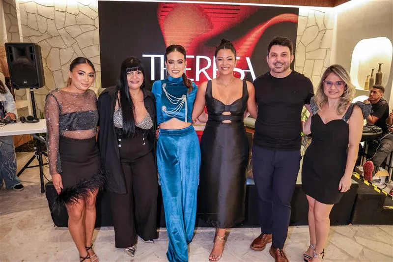 Erica Helenisse, Veronica Cardoso, Theresa Montenegro, Viviane Lira, Bruno Moreira e Ellem Sampaio