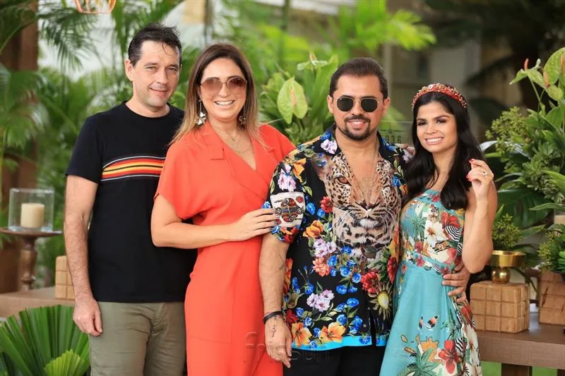 Andre e Marcella Camurça, Xand Avião e Isabele Temoteo