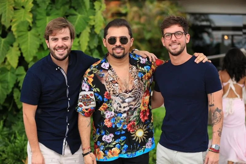 Cláudio Nelson, Xand Avião e Pedro Campos