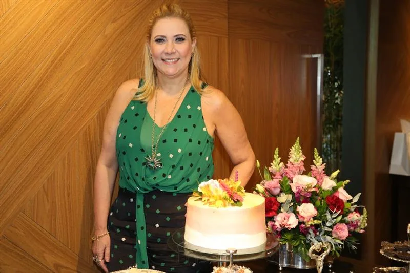Andréa Delfino
