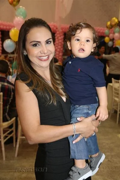 Adriana Queiroz e Constantino