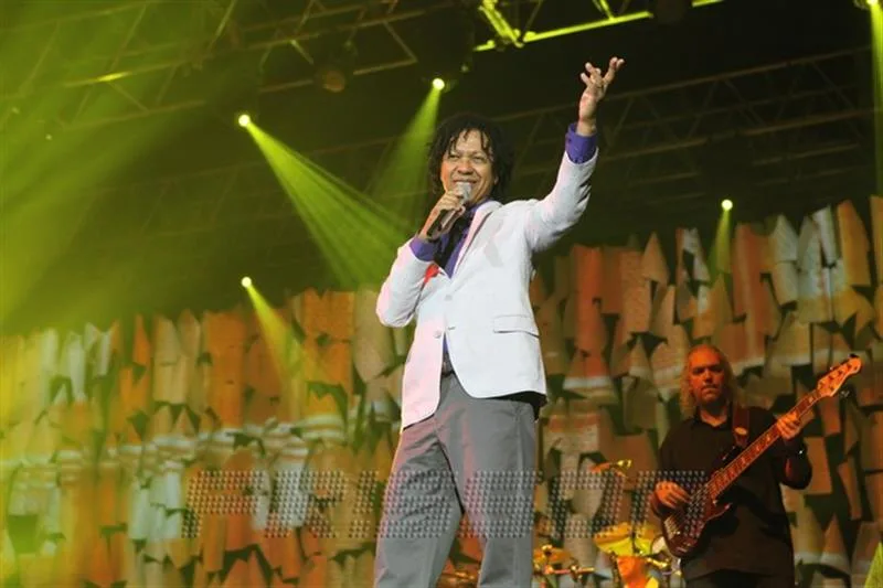 Show Djavan