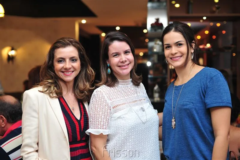 Emília Buarque,Llilia Girão e Flávia Catão