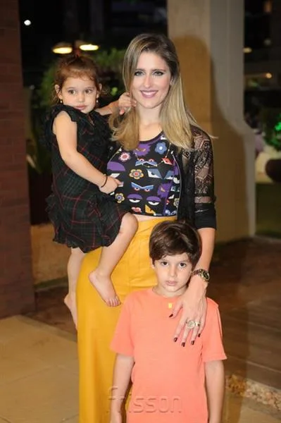 Atina, Rebeca e Enzo Bastos